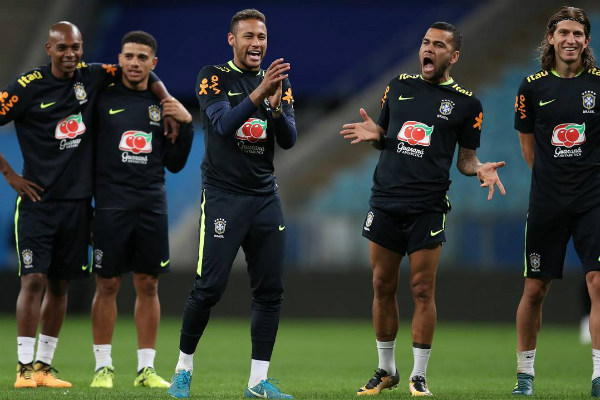 Así podría formar Brasil para enfrentar a Colombia 