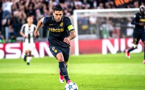 Milan sigue interesado en contar con los goles de Falcao
