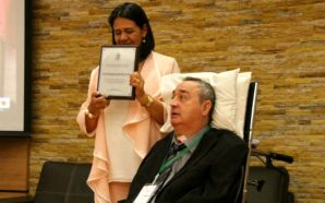 El homenaje que le hicieron al ‘Profe Montoya’, ¡el campeón de la vida!