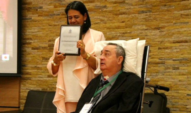 El homenaje que le hicieron al ‘Profe Montoya’, ¡el campeón de la vida!