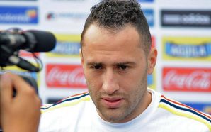 David Ospina viajó a Colombia con muy buen compañía