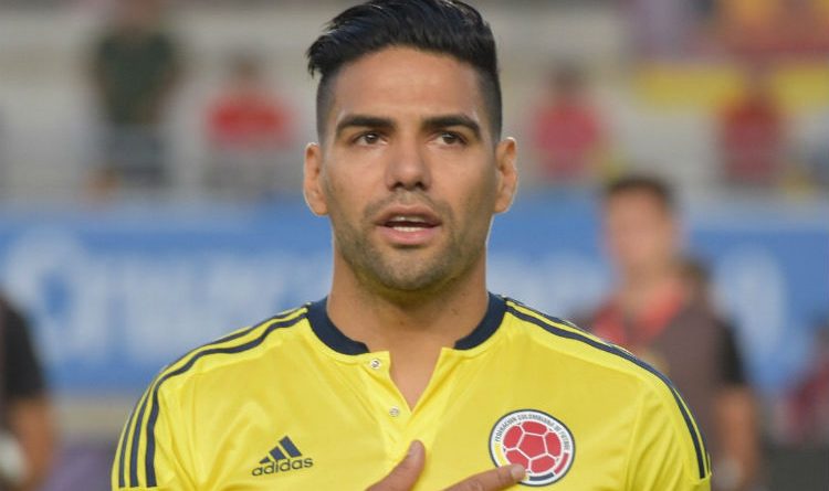 ¡Grande Falcao! A pesar de la distancia no dejó de apoyar a sus compañeros de la Selección