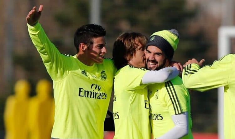 Este crack del Real Madrid podría ser compañero de James