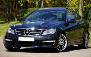 Carpintero colombiano se ganó un Mercedes Benz al responder dos preguntas