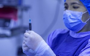 ¿Por qué no se vacunarán a los que ya se enfermaron las embarazadas y los niños?
