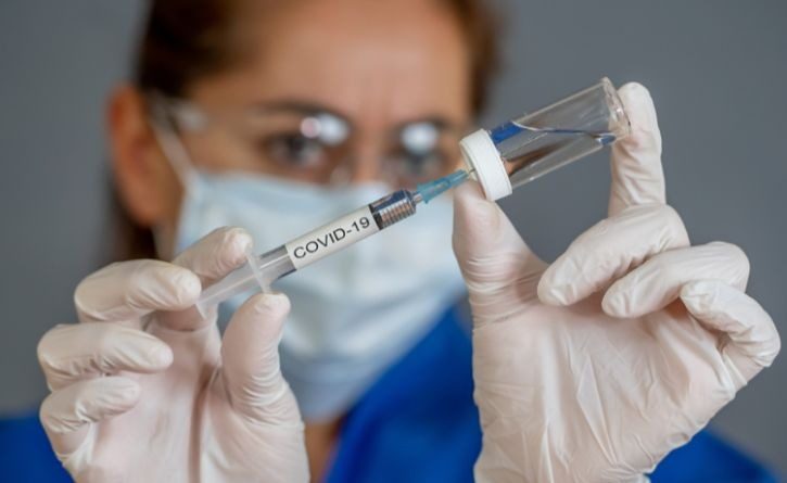 ¿Qué es la Mielitis transversa Y sus efectos en la vacuna de Oxford