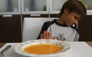 Niños rechazaron sopa de pasta y se salvan de morir, ¡nueve familiares fallecieron!