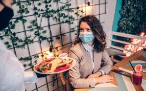 El COVID-19 se propaga más rápido y lejos de lo que se pensaba en restaurantes
